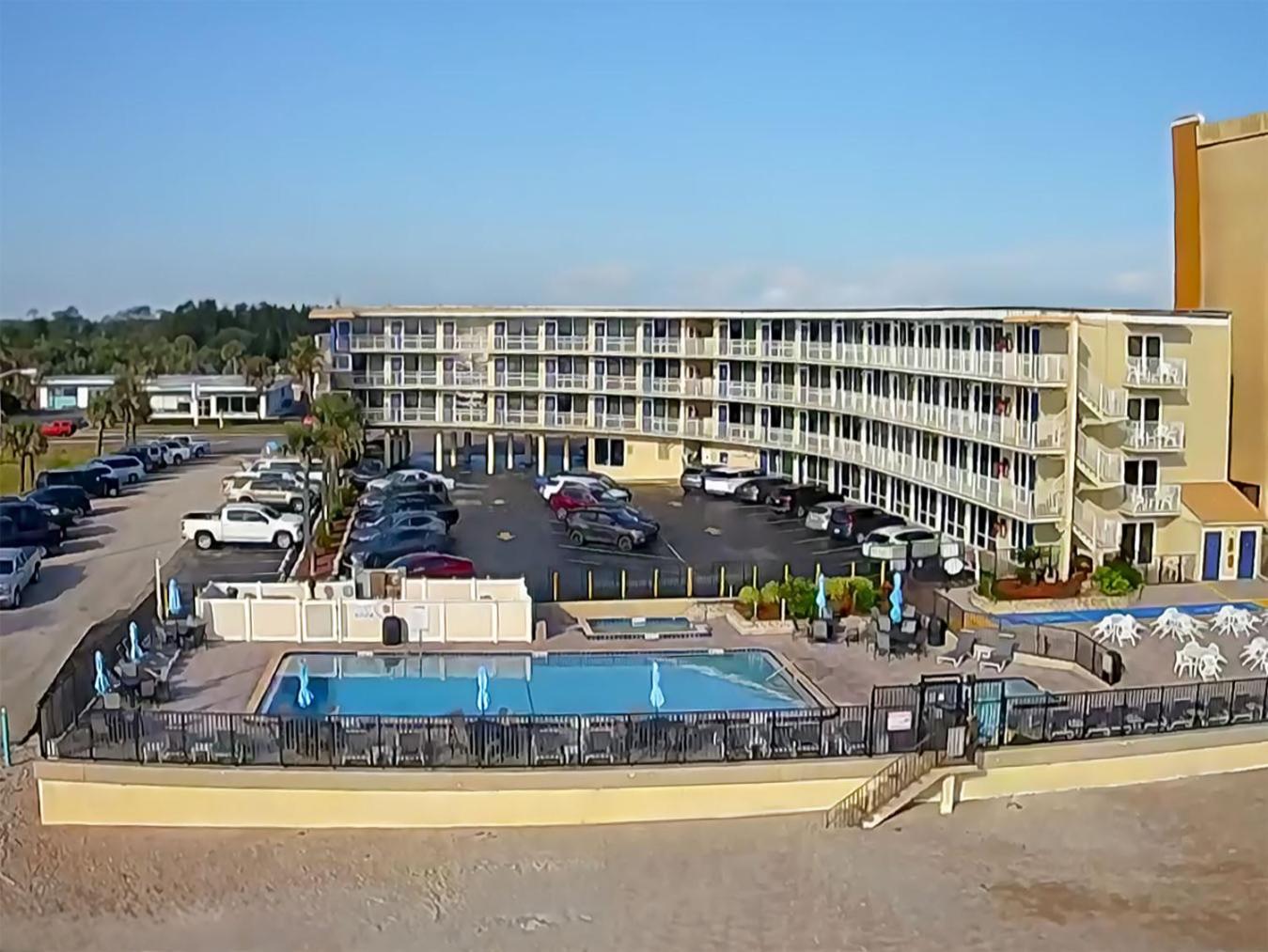 Outrigger Beach Club Resort Ormond Beach Exterior photo