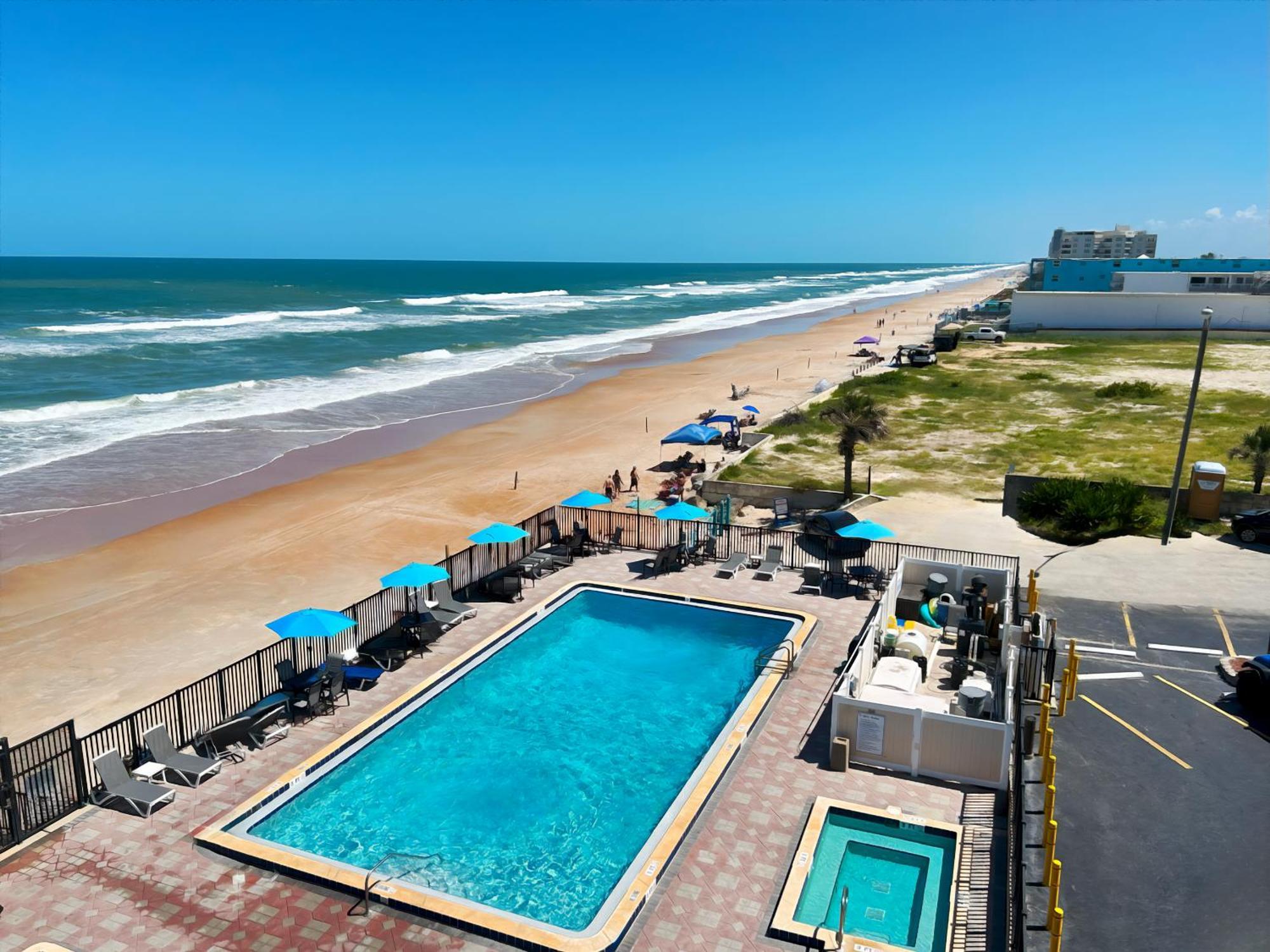 Outrigger Beach Club Resort Ormond Beach Exterior photo