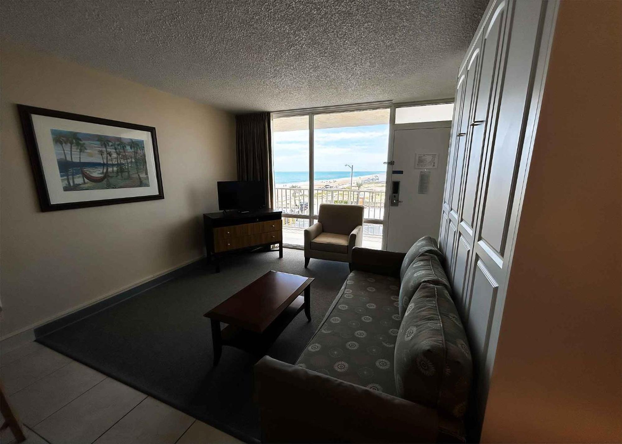 Outrigger Beach Club Resort Ormond Beach Exterior photo