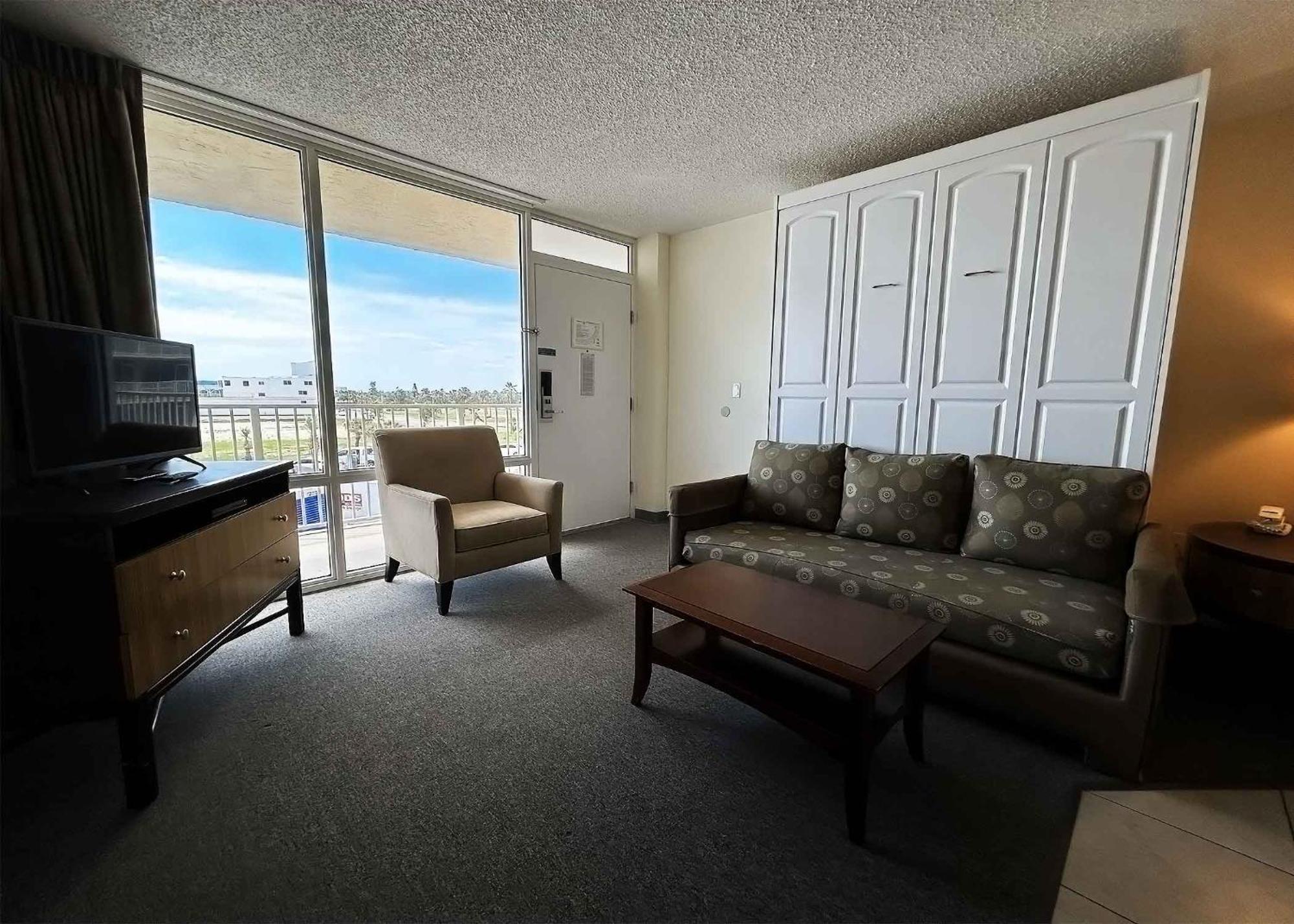 Outrigger Beach Club Resort Ormond Beach Exterior photo